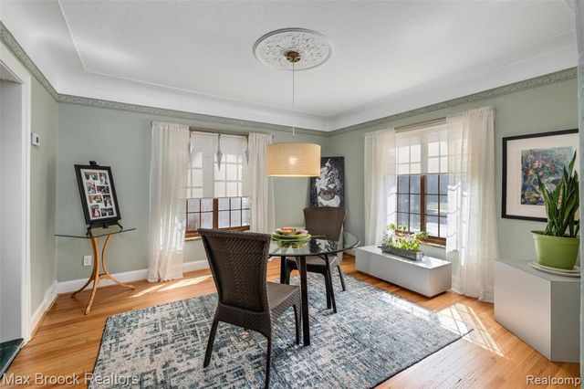 762 W Oakridge Street, Ferndale, MI 48220