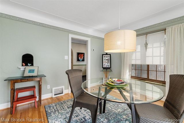 762 W Oakridge Street, Ferndale, MI 48220