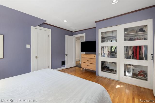 762 W Oakridge Street, Ferndale, MI 48220