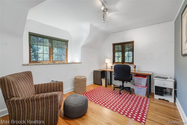762 W Oakridge Street, Ferndale, MI 48220