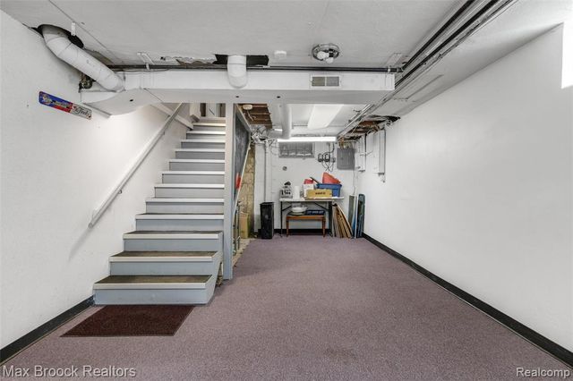 762 W Oakridge Street, Ferndale, MI 48220