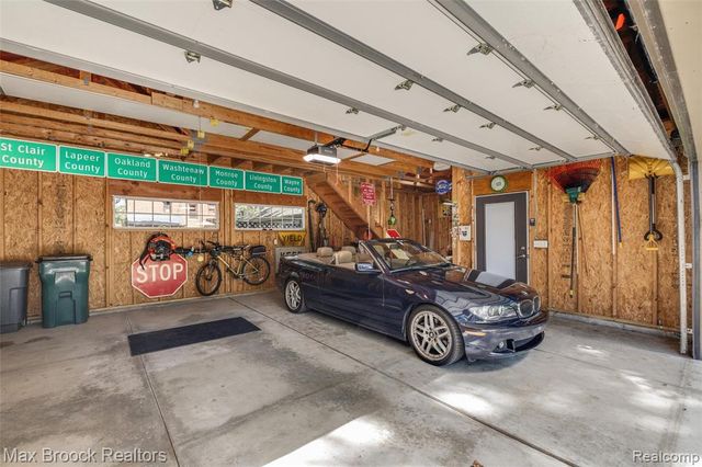 762 W Oakridge Street, Ferndale, MI 48220
