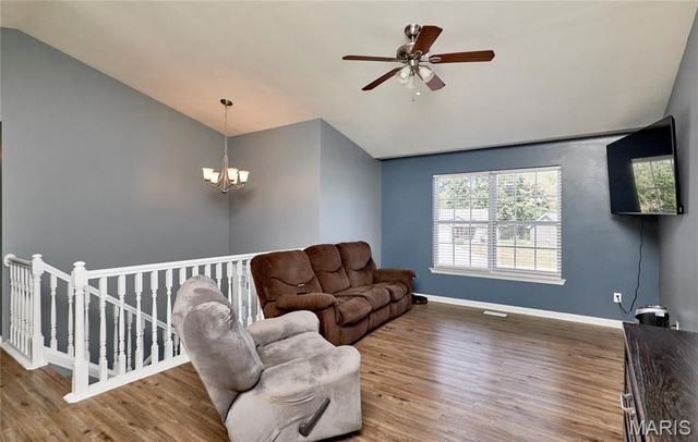 381 Gardenia Drive, Troy, MO 63379
