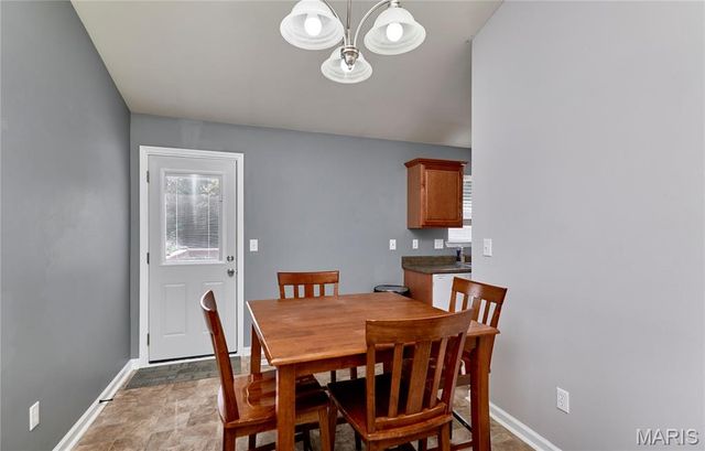 381 Gardenia Drive, Troy, MO 63379