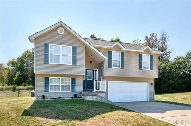 381 Gardenia Drive, Troy, MO 63379