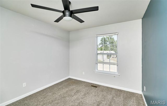 381 Gardenia Drive, Troy, MO 63379