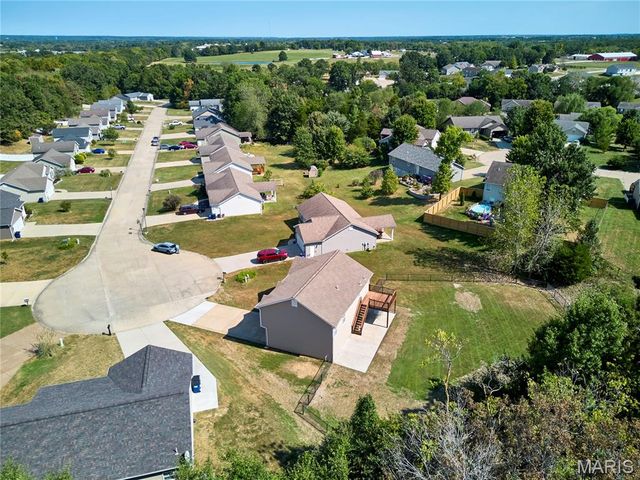 381 Gardenia Drive, Troy, MO 63379