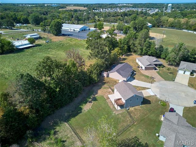 381 Gardenia Drive, Troy, MO 63379