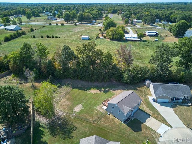 381 Gardenia Drive, Troy, MO 63379