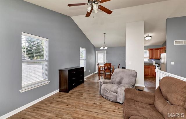 381 Gardenia Drive, Troy, MO 63379