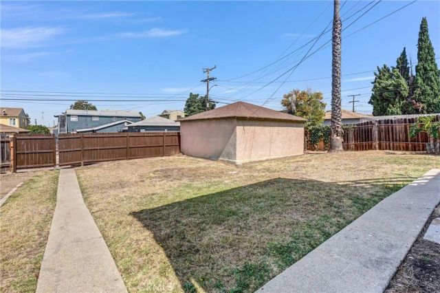 10523 Haas Avenue, Los Angeles, CA 90047