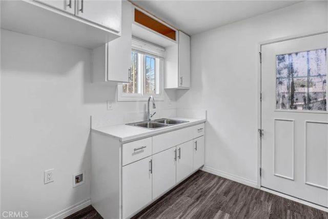 10523 Haas Avenue, Los Angeles, CA 90047