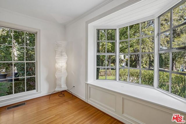 10575 Lindbrook Drive, Los Angeles, CA 90024