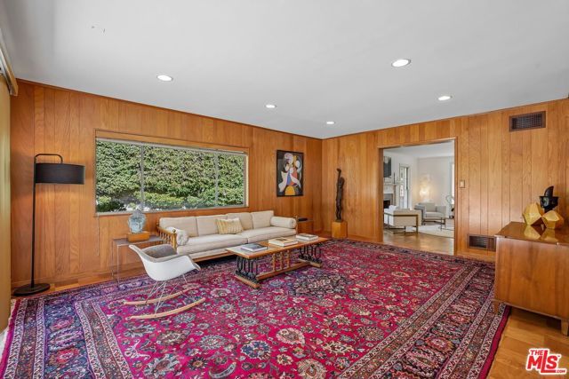 10575 Lindbrook Drive, Los Angeles, CA 90024