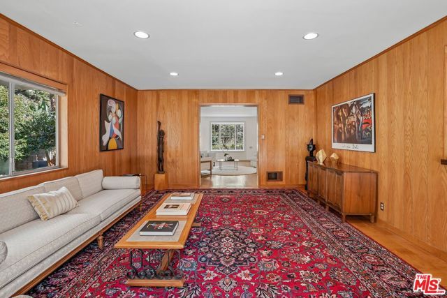 10575 Lindbrook Drive, Los Angeles, CA 90024