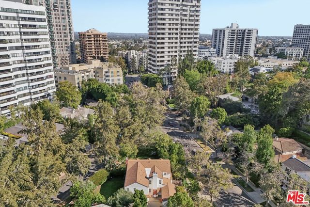10575 Lindbrook Drive, Los Angeles, CA 90024