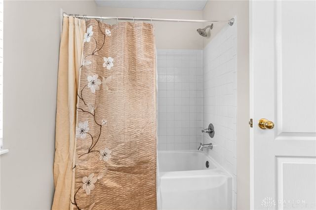 2346 Charleston Way, Beavercreek, OH 45431