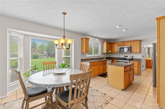 2346 Charleston Way, Beavercreek, OH 45431