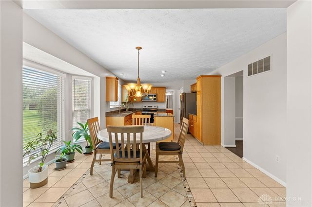 2346 Charleston Way, Beavercreek, OH 45431