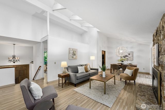 2014 193rd Avenue SE, Sammamish, WA 98075