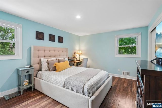 24 Lawrence Road, Wayne, NJ 07470