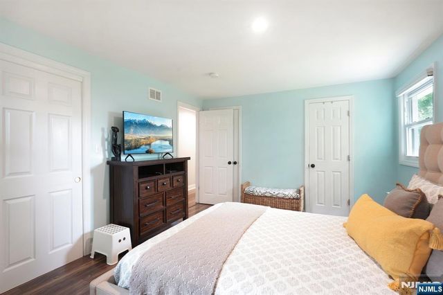 24 Lawrence Road, Wayne, NJ 07470