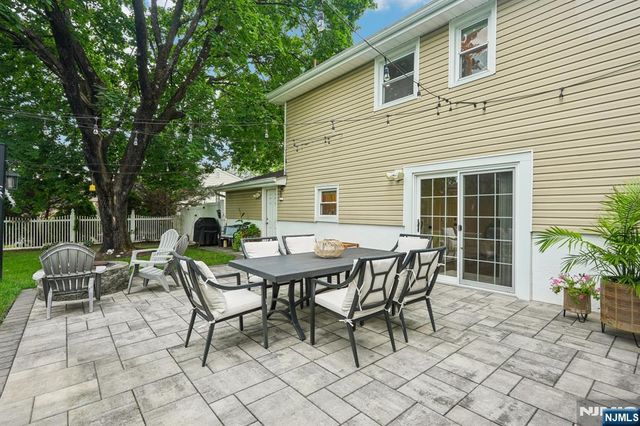 24 Lawrence Road, Wayne, NJ 07470