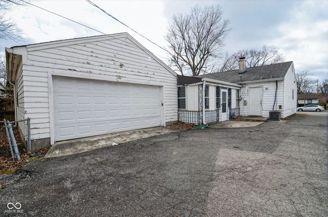 2717 Sangster Avenue, Indianapolis, IN 46218