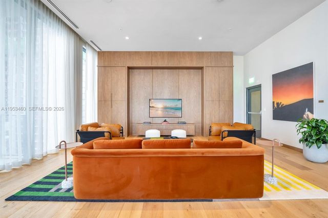 601 NE 1 Ave 702, Miami, FL 33132