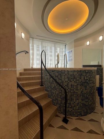 601 NE 1 Ave 702, Miami, FL 33132