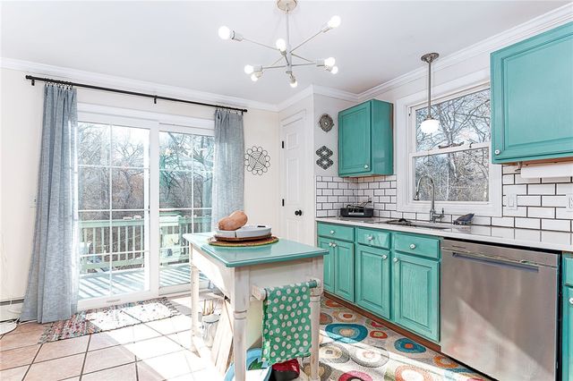 5 Shadberry Trail, South Kingstown, RI 02879