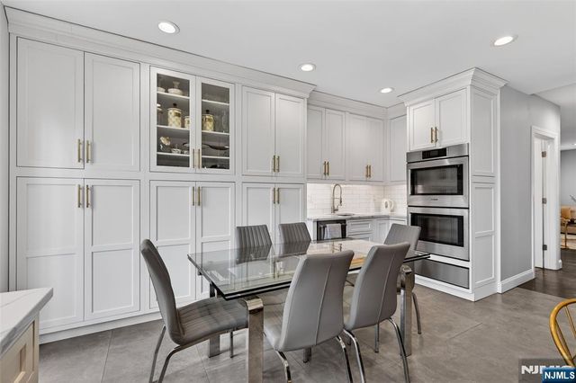 577 Grenville Avenue, Teaneck, NJ 07666