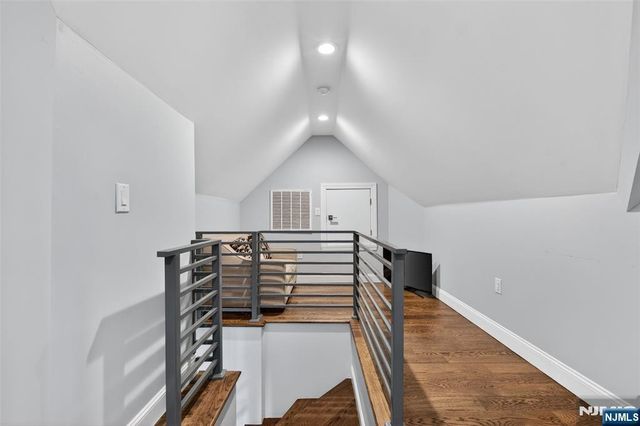 577 Grenville Avenue, Teaneck, NJ 07666