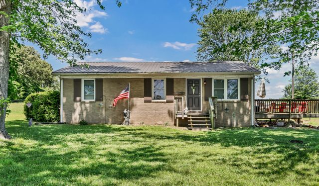 1068 Hugh Hunter Rd, Oak Grove, KY 42262