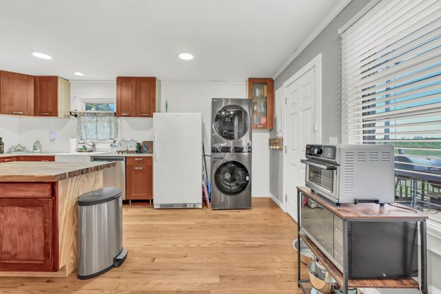 1068 Hugh Hunter Rd, Oak Grove, KY 42262