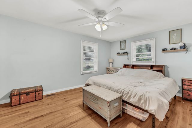 1068 Hugh Hunter Rd, Oak Grove, KY 42262