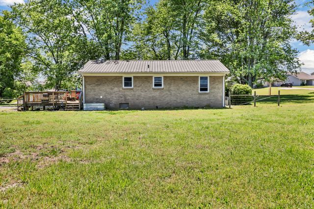 1068 Hugh Hunter Rd, Oak Grove, KY 42262
