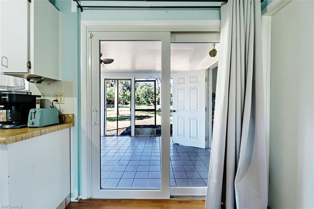 4021 W Palomar CIR, Labelle, FL 33935