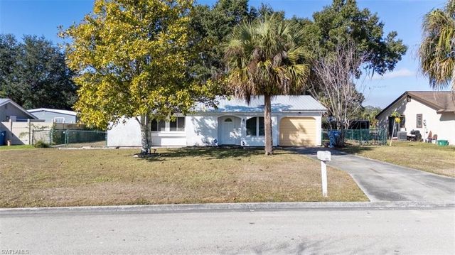 4021 W Palomar CIR, Labelle, FL 33935