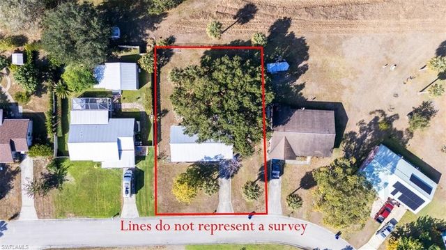 4021 W Palomar CIR, Labelle, FL 33935