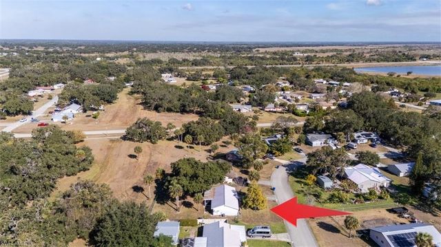 4021 W Palomar CIR, Labelle, FL 33935