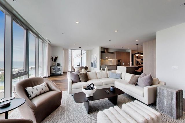363 E Wacker Drive 2506, Chicago, IL 60601