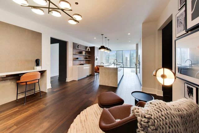 363 E Wacker Drive 2506, Chicago, IL 60601