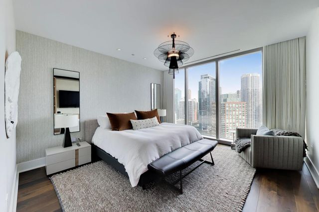 363 E Wacker Drive 2506, Chicago, IL 60601