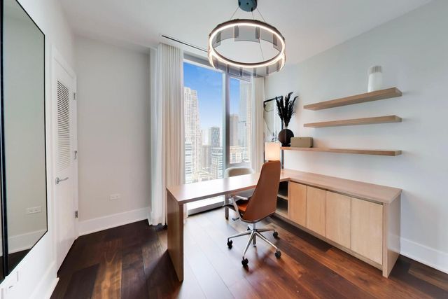 363 E Wacker Drive 2506, Chicago, IL 60601
