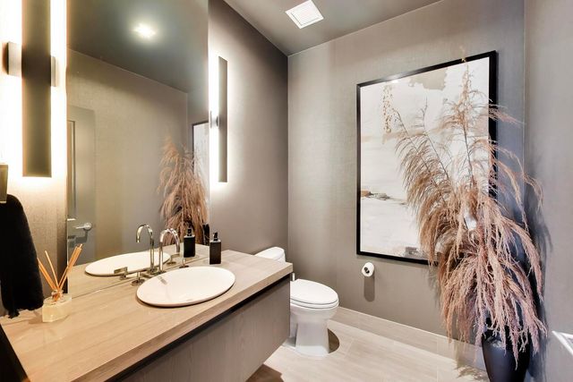 363 E Wacker Drive 2506, Chicago, IL 60601
