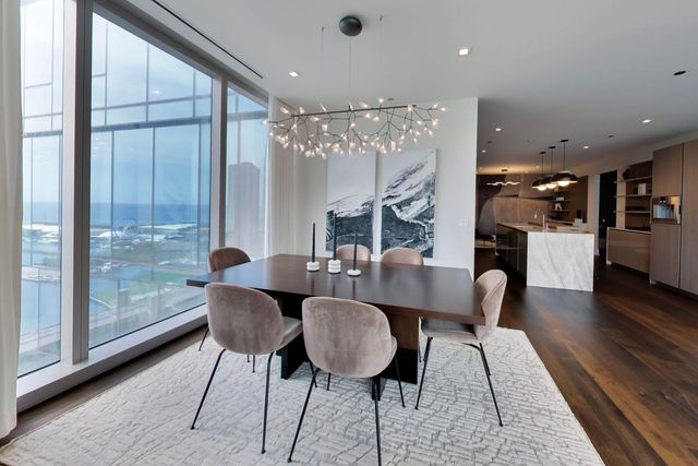 363 E Wacker Drive 2506, Chicago, IL 60601