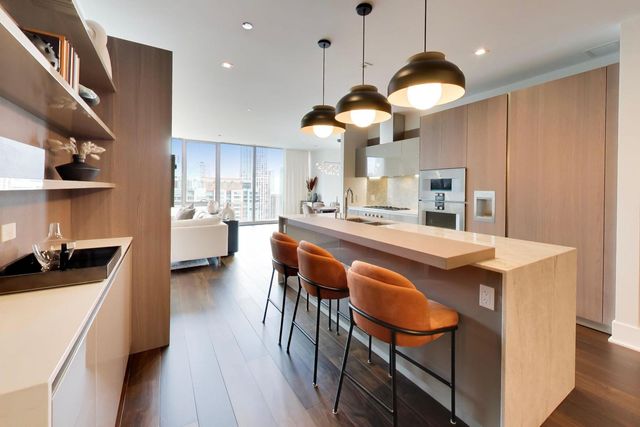 363 E Wacker Drive 2506, Chicago, IL 60601