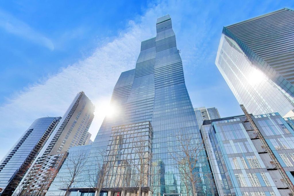 363 E Wacker Drive 2506, Chicago, IL 60601