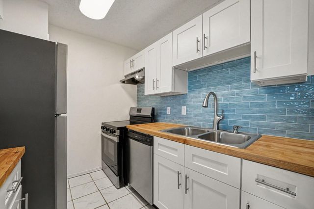12660 Ashford Point Drive 416, Houston, TX 77082